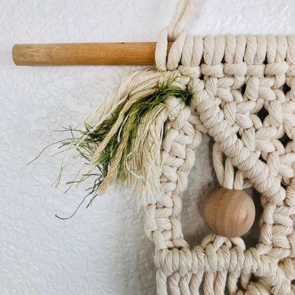 Handmade macrame owl - Picture 7 of 7